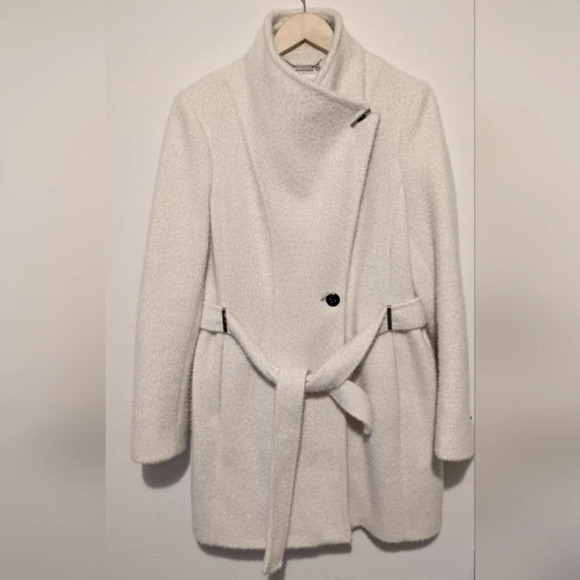 Calvin Klein belted asymmetrical furry off white coat jacket, size L, like new! - Picture 5 of 15